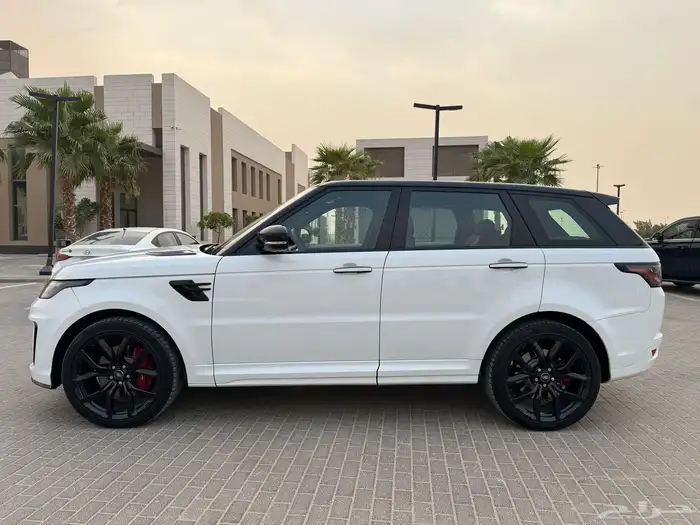 للبيع رنج روفر 2016 فل كامل سبورت HST سعودي 3