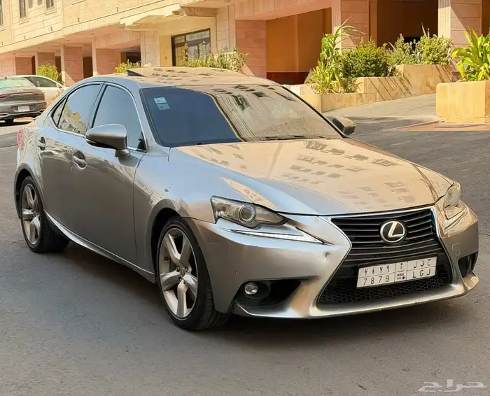 لكزس 2015 is350 فل كامل سعودي 8