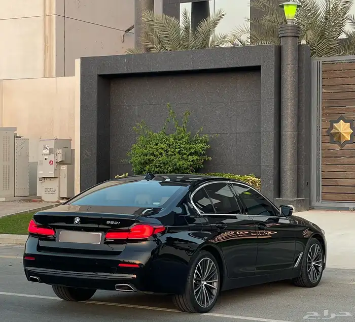 بي ام دبليو 520i 2022 للبيع 3