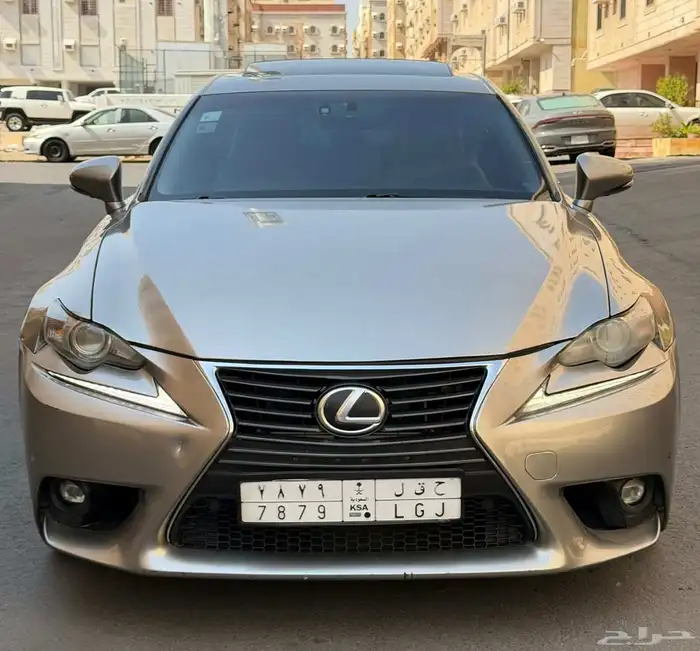 لكزس 2015 is350 فل كامل سعودي 9