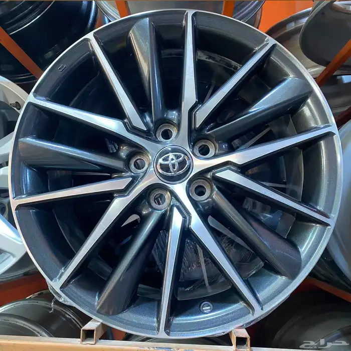 جنوط كامري هايبرد فل كامل موديل 2023 مقاس 18 اصلي وكاله 0