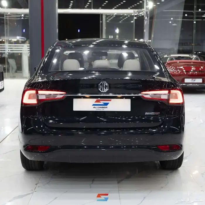 ام جي 5 استاندر موديل 2025 3