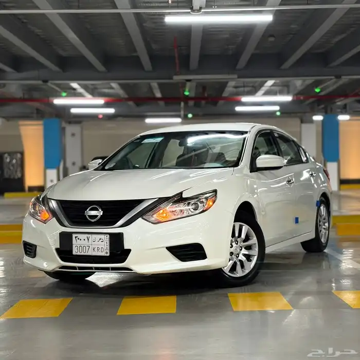 Nissan التيما 2017 قمة النظافة 13