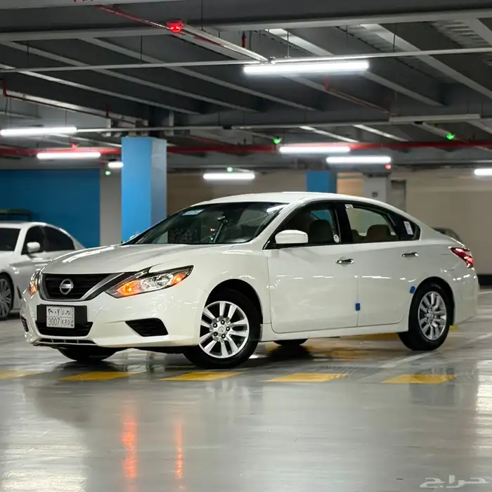 Nissan التيما 2017 قمة النظافة 12