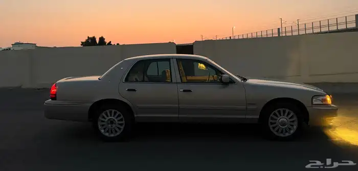 فورد ماركيز 2010 16