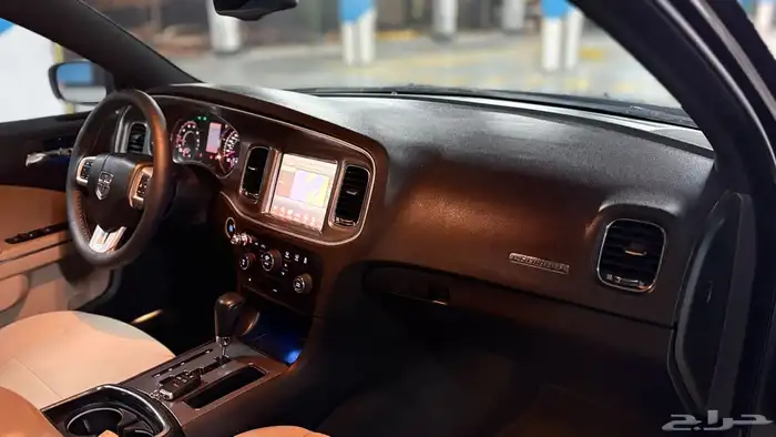 للبيع دوج تشارجر 2012 RT 14