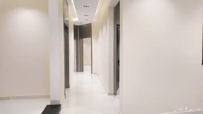 للبيع شقق ارضية وعلويه موقع مميز قريب من جميع الخدمات 5