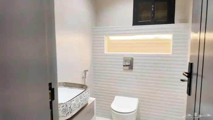 للبيع شقق ارضية وعلويه موقع مميز قريب من جميع الخدمات 6