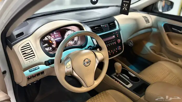 Nissan التيما 2017 قمة النظافة 20