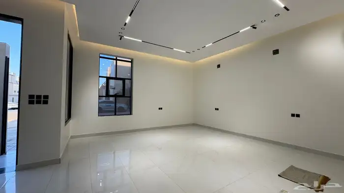 فيلا 240م مميزة للبيع 13