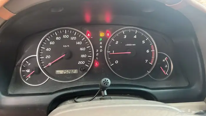 للبيع سياره برادو رقم التواصل واتساب 4