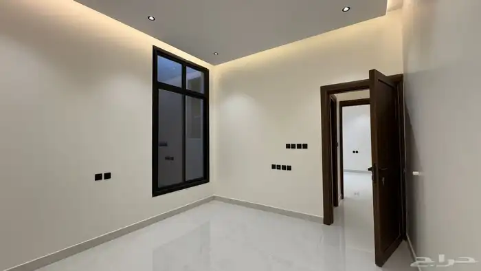 فيلا 240م مميزة للبيع 12