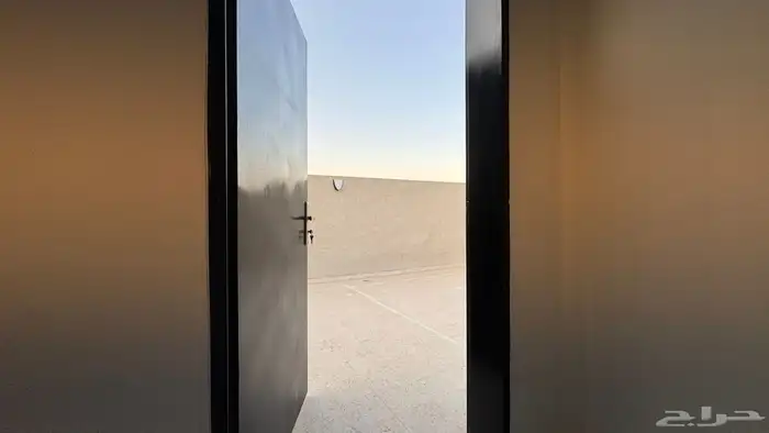 فيلا 240م مميزة للبيع 21