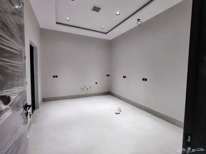 فيلا للبيع المهديه مساحه 250 متر السعر 2 مليون 200 الف 6