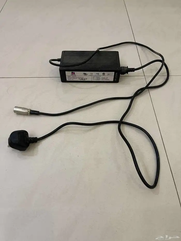 كرسي متحرك كهربائي 4