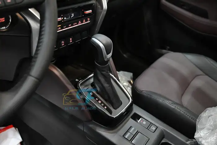 تويوتا اوربان كروزر 9