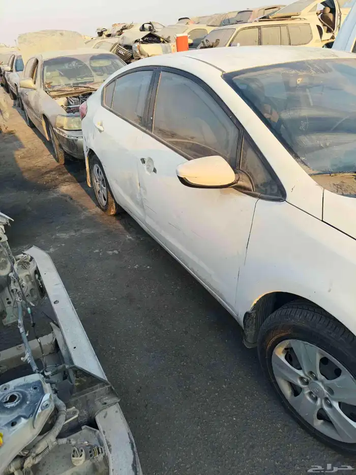 قطع غيار كيا سيراتو تشليح 2