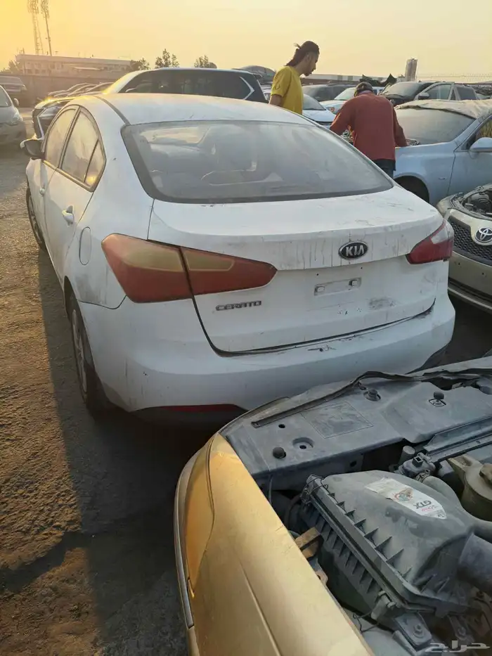 قطع غيار كيا سيراتو تشليح 1