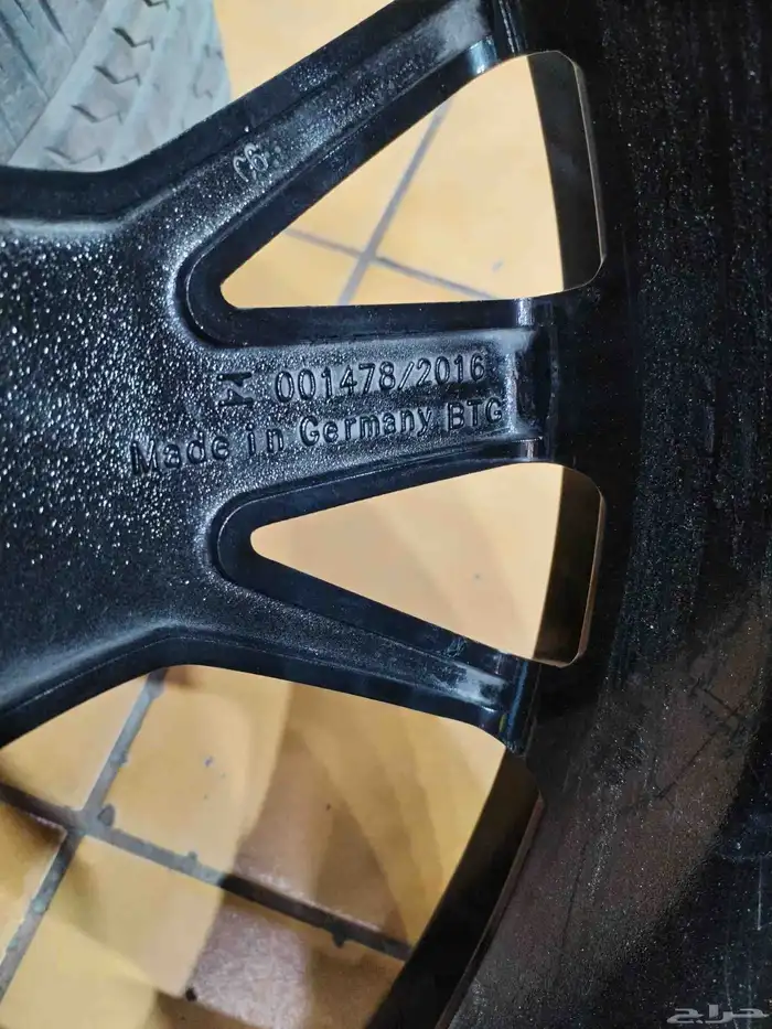 جنوط وكاله أودي وكفرات هنكوك مقاس 275.. 35..21 0