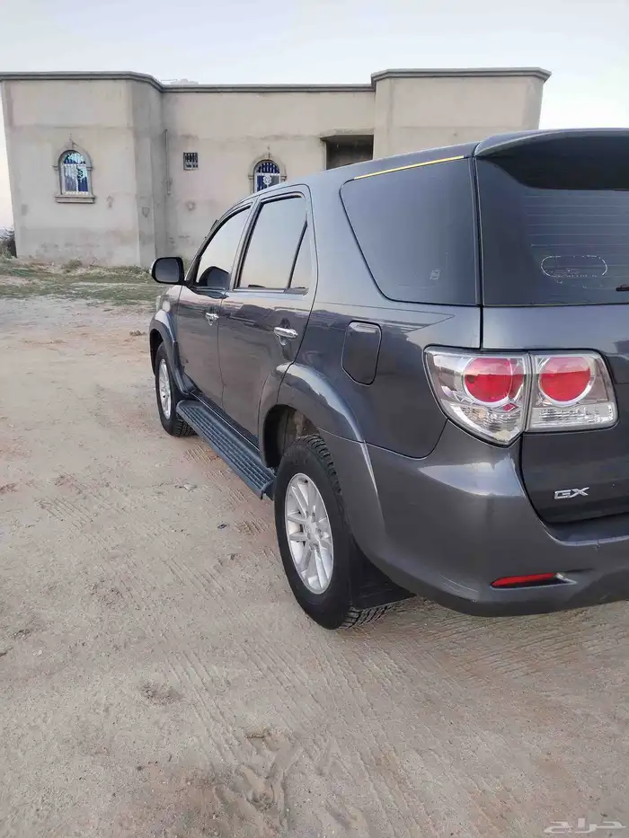 فورتشنر 2014 قير عادي.. دبل 22