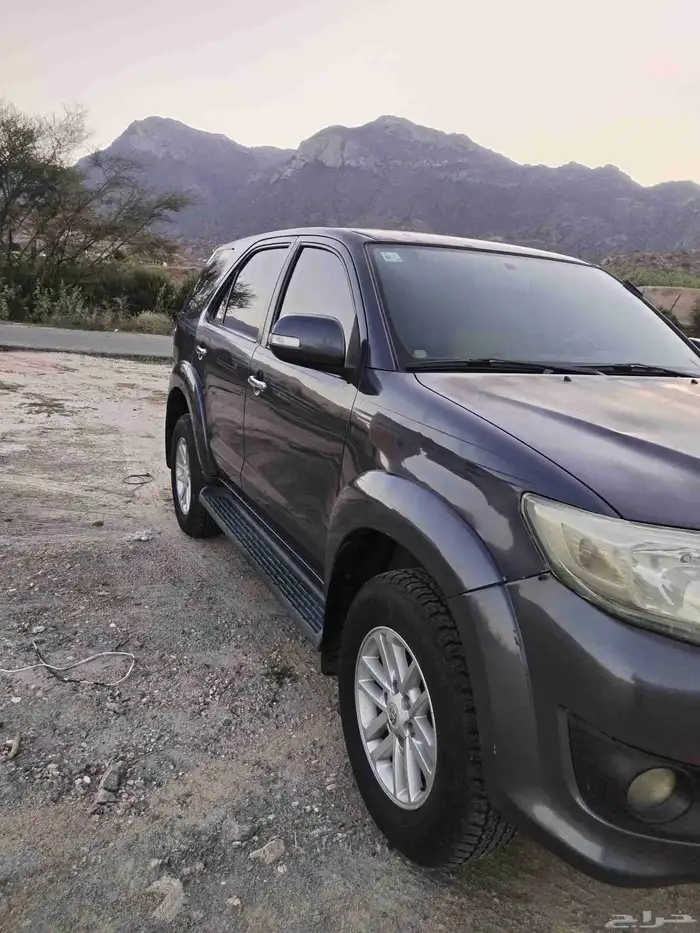 فورتشنر 2014 قير عادي.. دبل 20