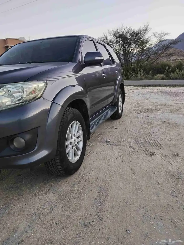 فورتشنر 2014 قير عادي.. دبل 19