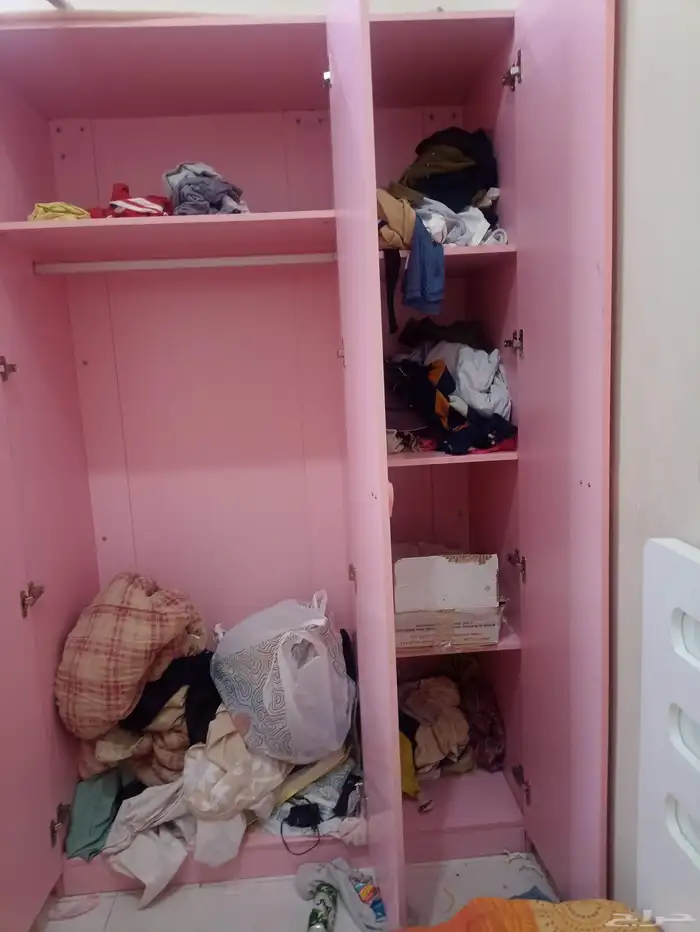 ثلاثه سراير واثنين دولاب بنات 3