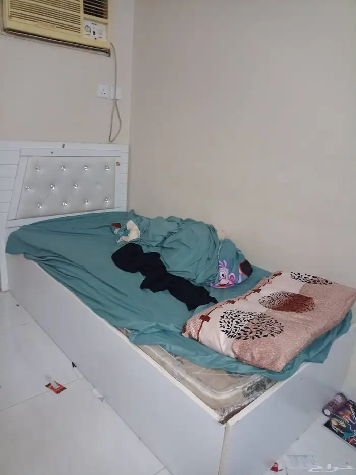 ثلاثه سراير واثنين دولاب بنات 1