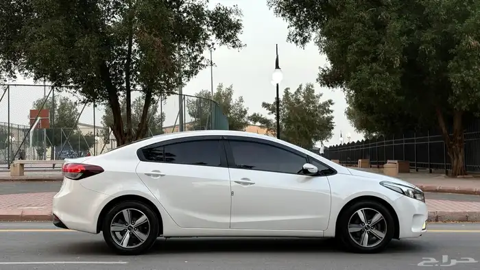 كيا K3 سيراتو 2018 ( ديزل . بطاقة جمركية ) 18