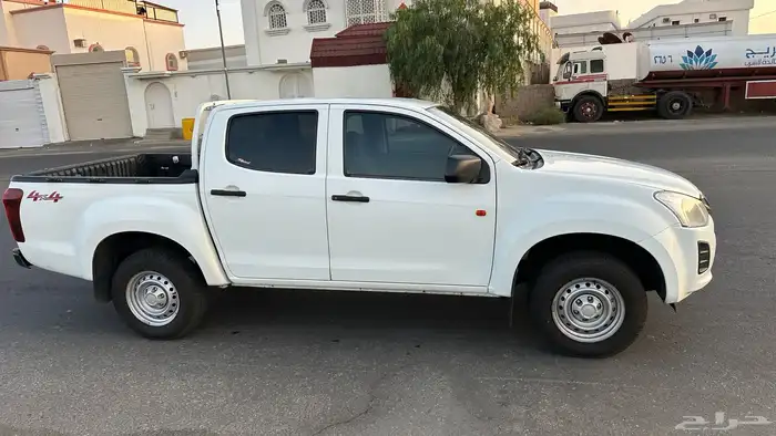 ايسوزو ديماكس 2017 اول مالك للبيع 1