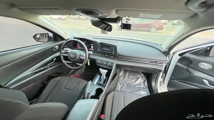 النترا 2021 نص فل 1.6 بنزين 8