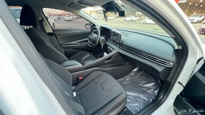 النترا 2021 نص فل 1.6 بنزين 5