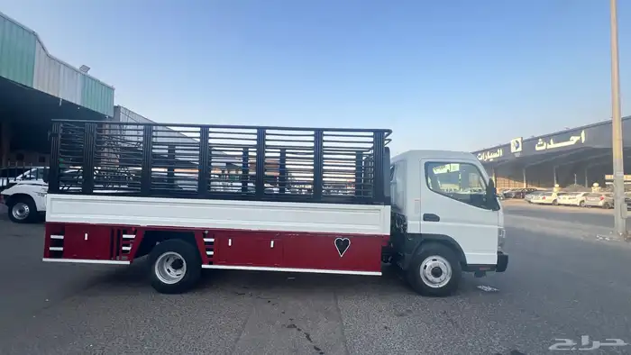 ميتسوبيشي 2023 دينا صندوق 5 متر كانتر 4