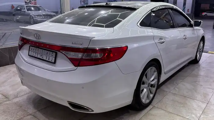 هونداي ازيرا 2013 فل بحالة ممتازة للبيع 3