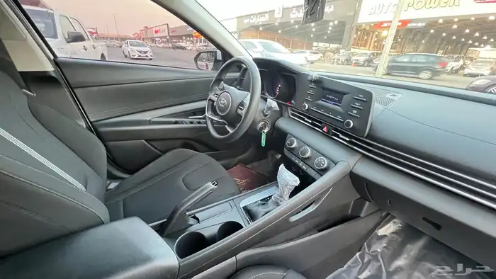 النترا 2021 نص فل 1.6 بنزين 6