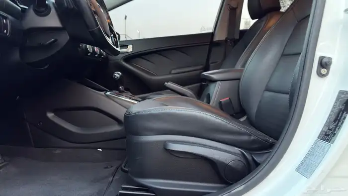 كيا K3 سيراتو 2018 ( ديزل . بطاقة جمركية ) 22