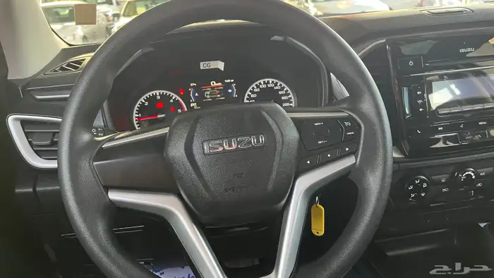 النوع   ايسوزو ديماكس 2023 ماشي 8000 15