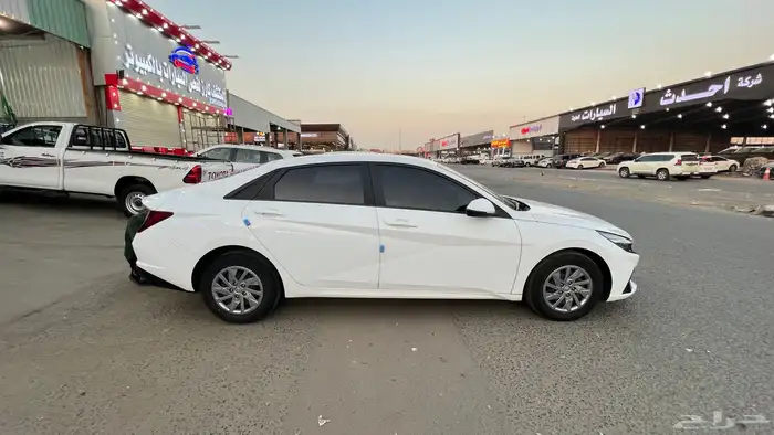 النترا 2021 نص فل 1.6 بنزين 4