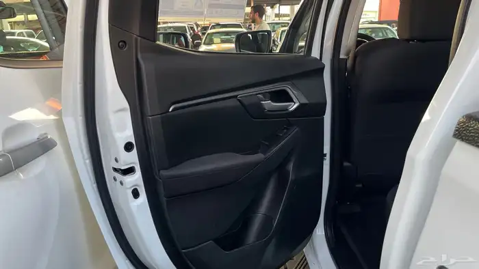 النوع   ايسوزو ديماكس 2023 ماشي 8000 20