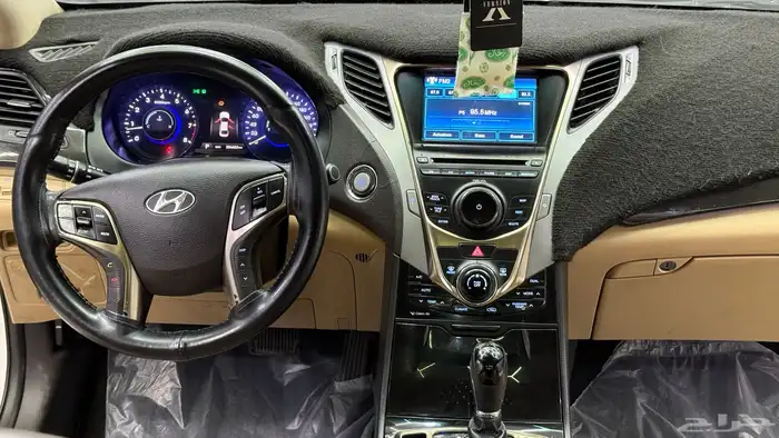 هونداي ازيرا 2013 فل بحالة ممتازة للبيع 9