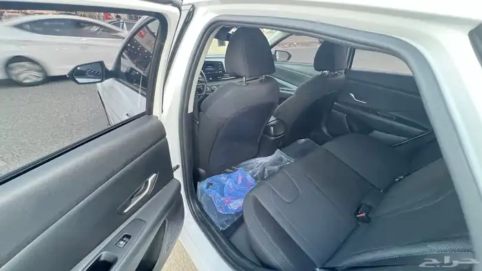 النترا 2021 نص فل 1.6 بنزين 10