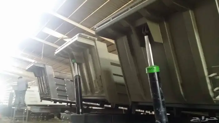 صناديق قلاب وسطحات وتوانك مياه 26