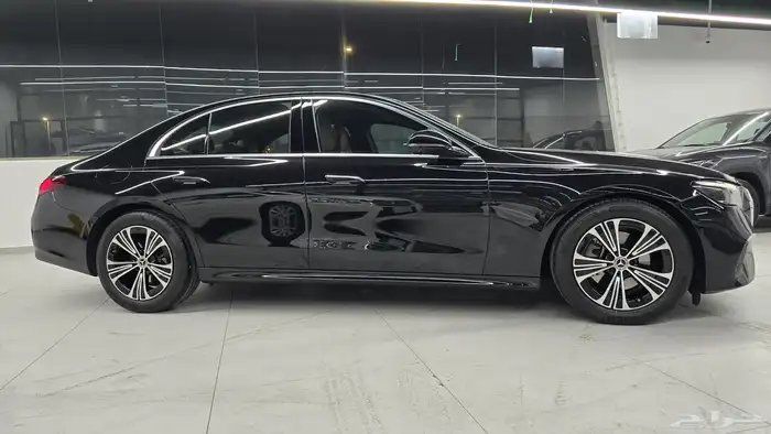 مرسيدس E200 موديل 2024 41