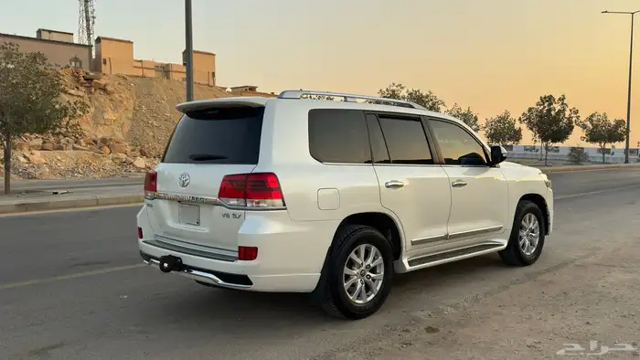 لاندكروز VXR2018 25