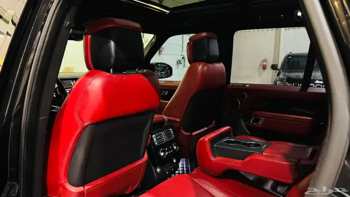 رنج روفر 2018 فوج SE ( بحالة ممتازة ) 9