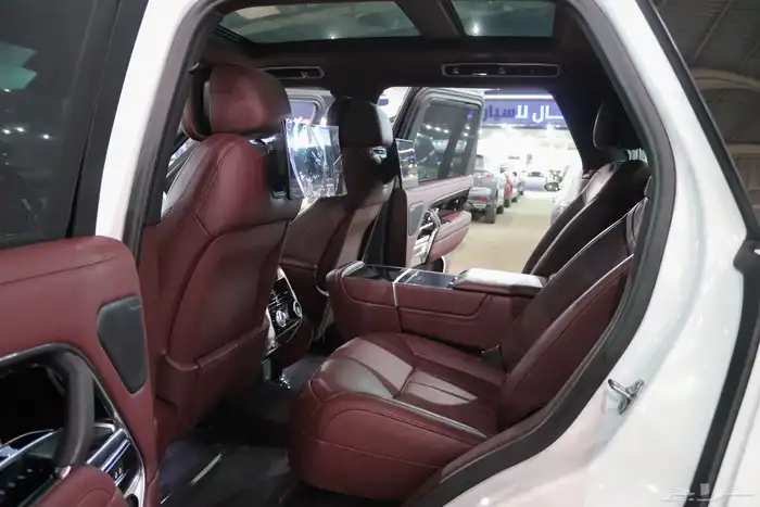 رنج روفر اوتوبيوقرافي v8 موديل 2023 مستخدم بسعر 595.000 12