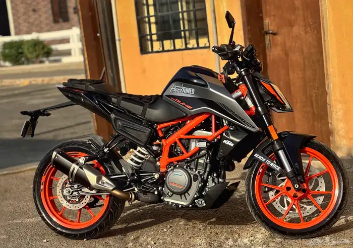 ktm duke 390 موديل 2021 3