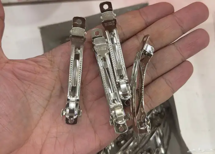 اكسسوارات منوعه شنط وحلقات وتقفيلات وبكلات احزمه اجراس جرس 35