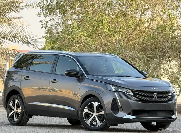 بيجو 5008 2023 5