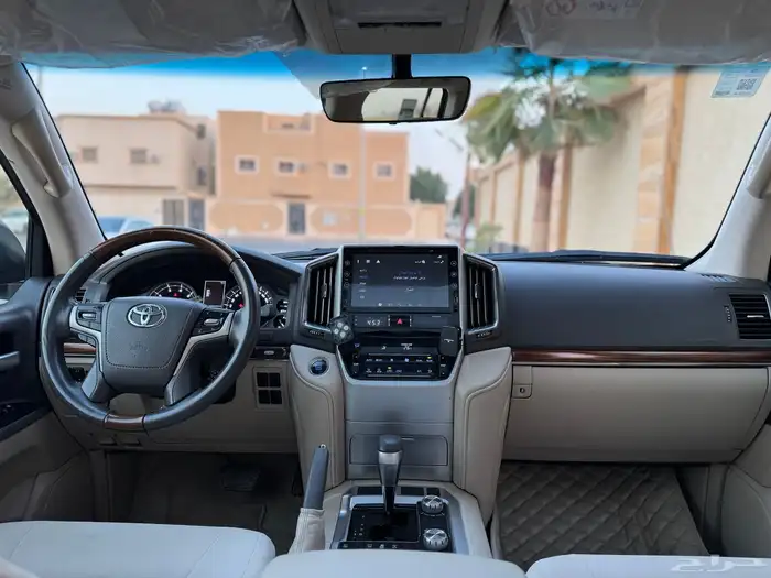 لاند كروزر 2018 VXR 13